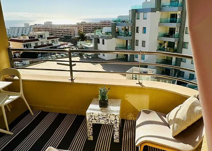 In Playa Paraiso Tenerife * Адехе